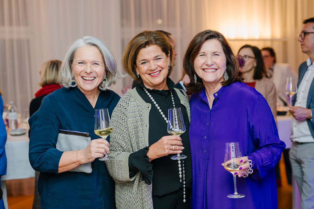 Michaela Reitterer, Boutiquehotel Stadthalle; Bettina Glatz-Kremsner, Managerin; Carola Purtscher, Purtscher Relations