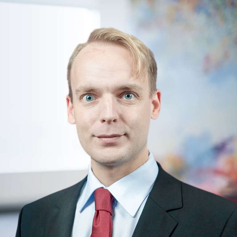 Dr. Klaus Stricker 